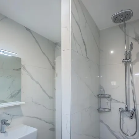 Delux Selina Baška Voda