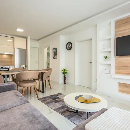 Appartement Delux Selina