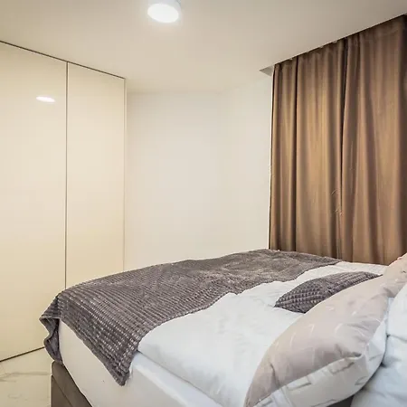 Delux Selina شقة Baška Voda